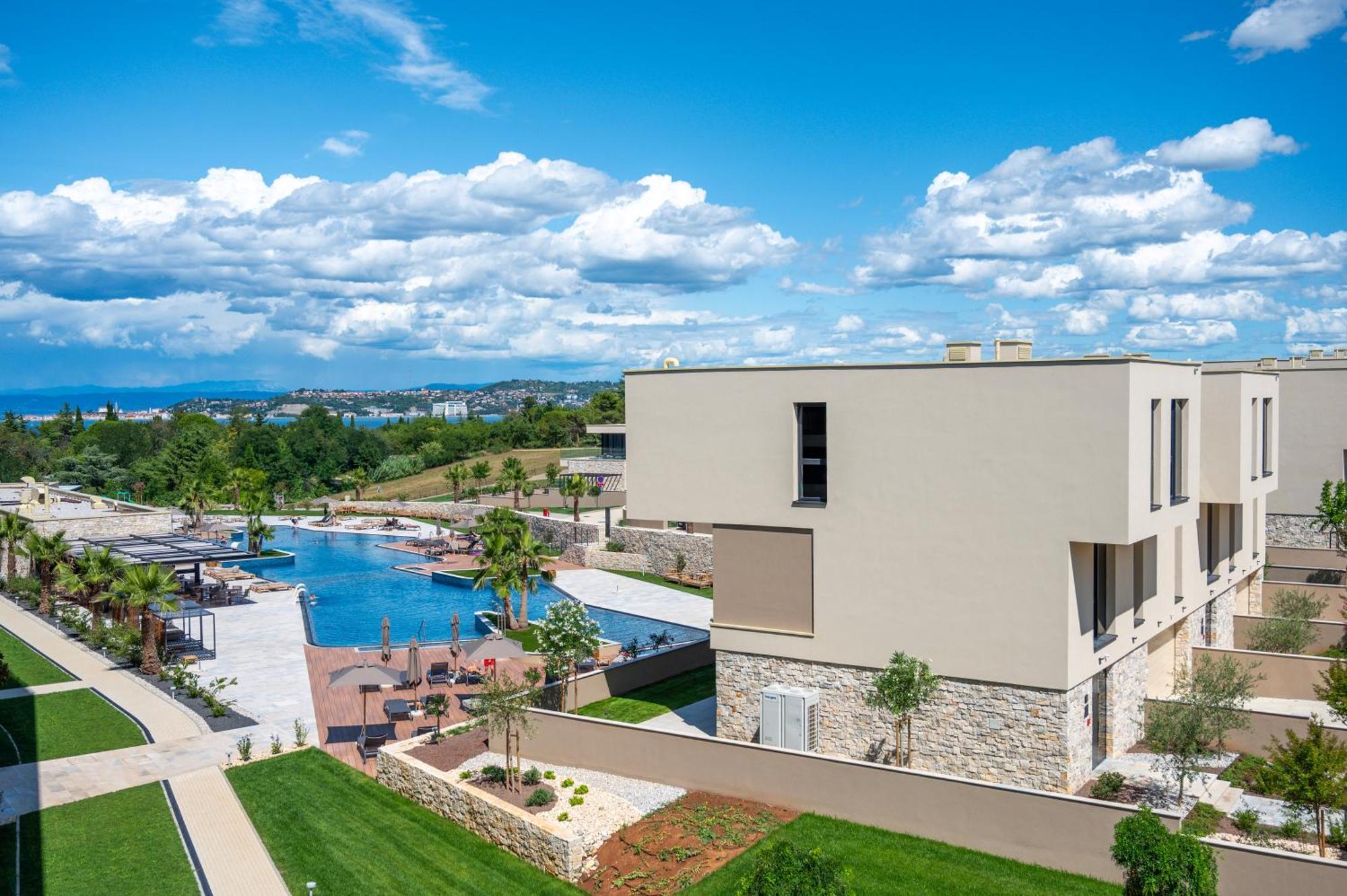 Petram Resort & Residences サヴドリア エクステリア 写真