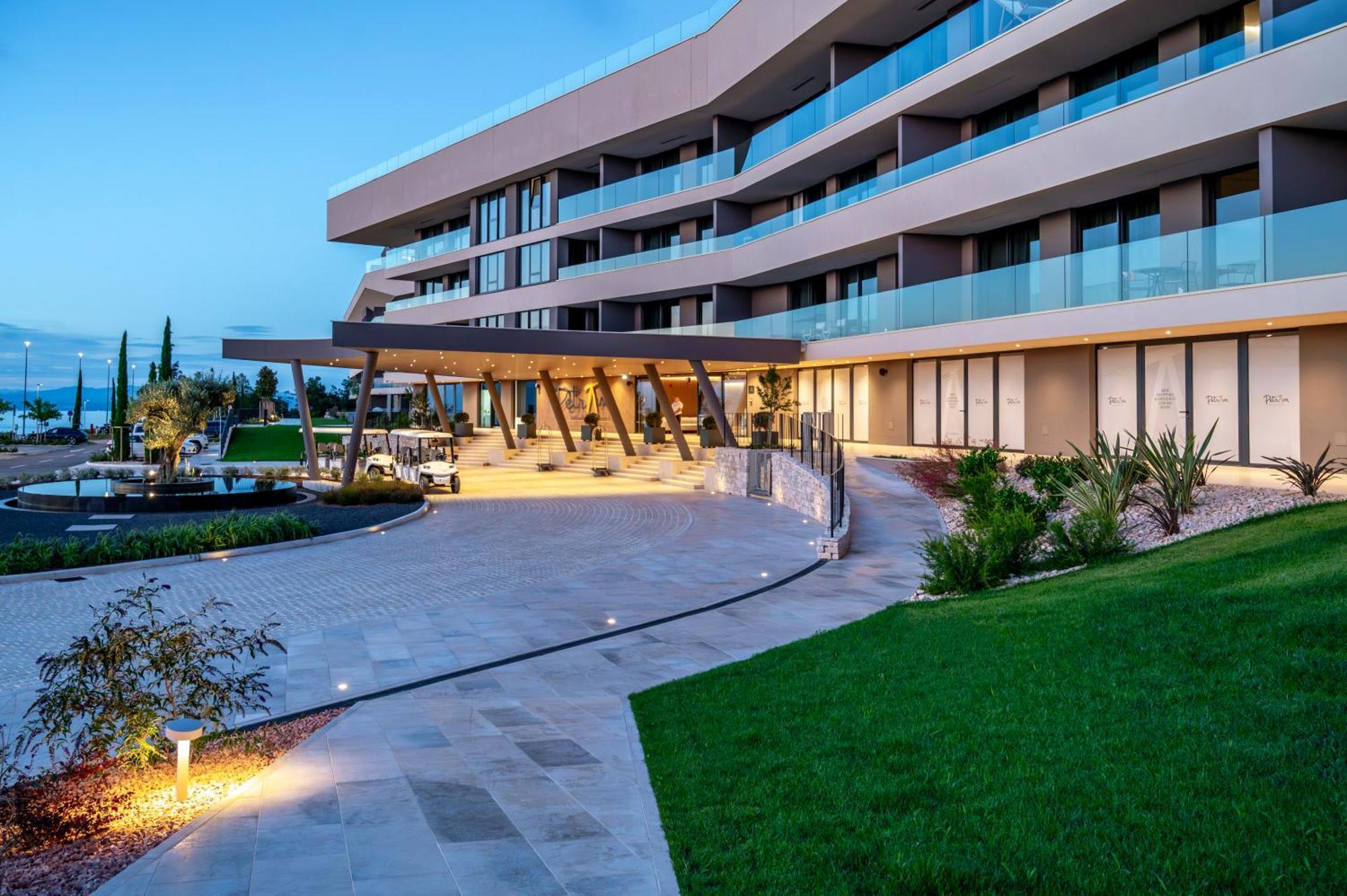 Petram Resort & Residences サヴドリア エクステリア 写真