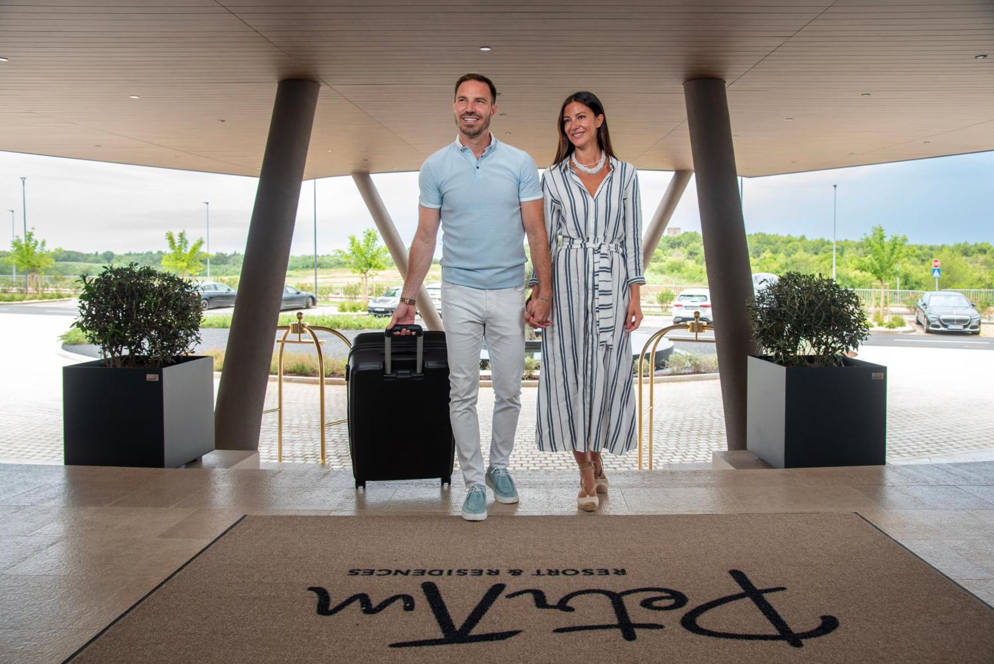 Petram Resort & Residences サヴドリア エクステリア 写真