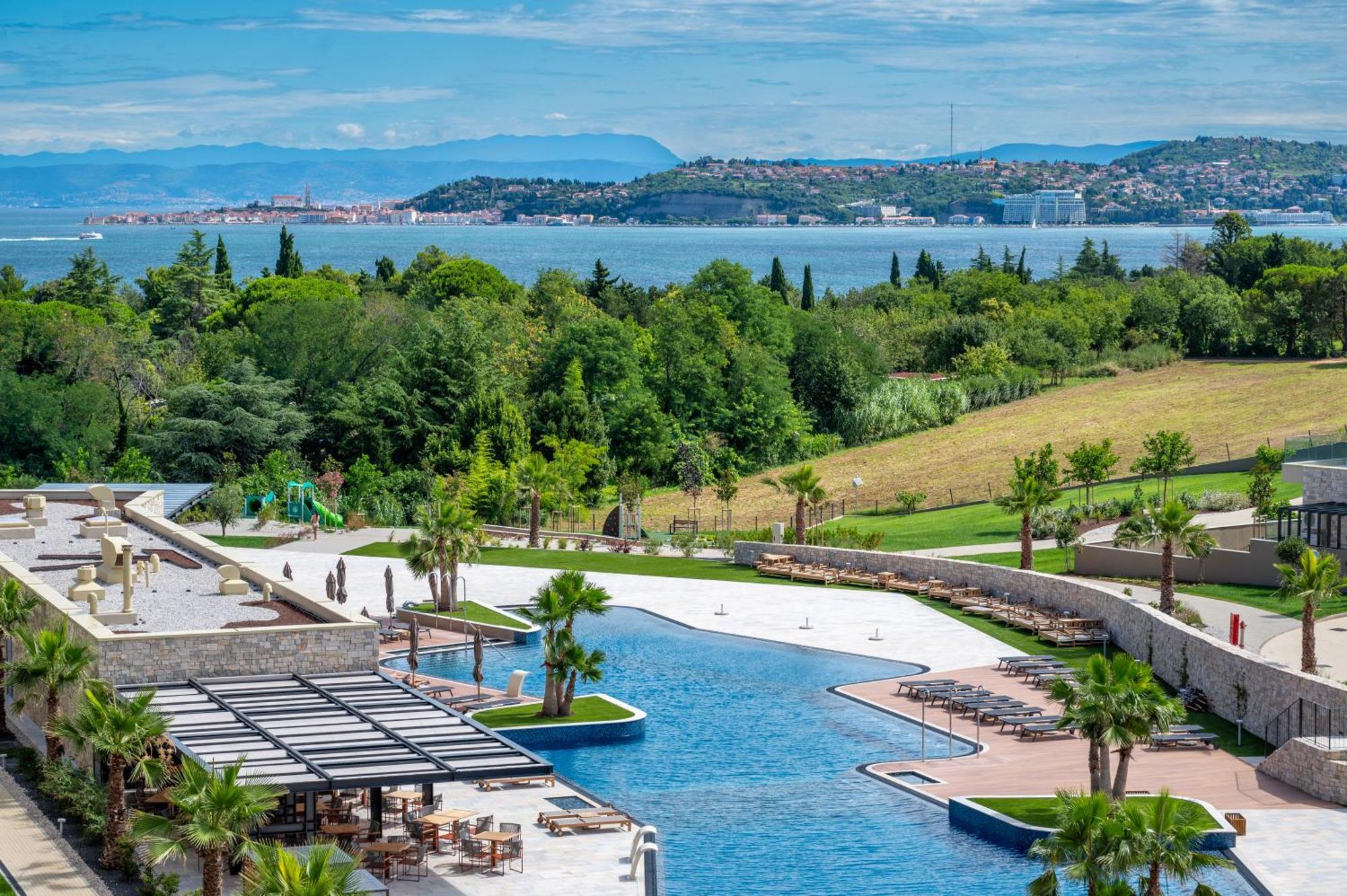 Petram Resort & Residences サヴドリア エクステリア 写真