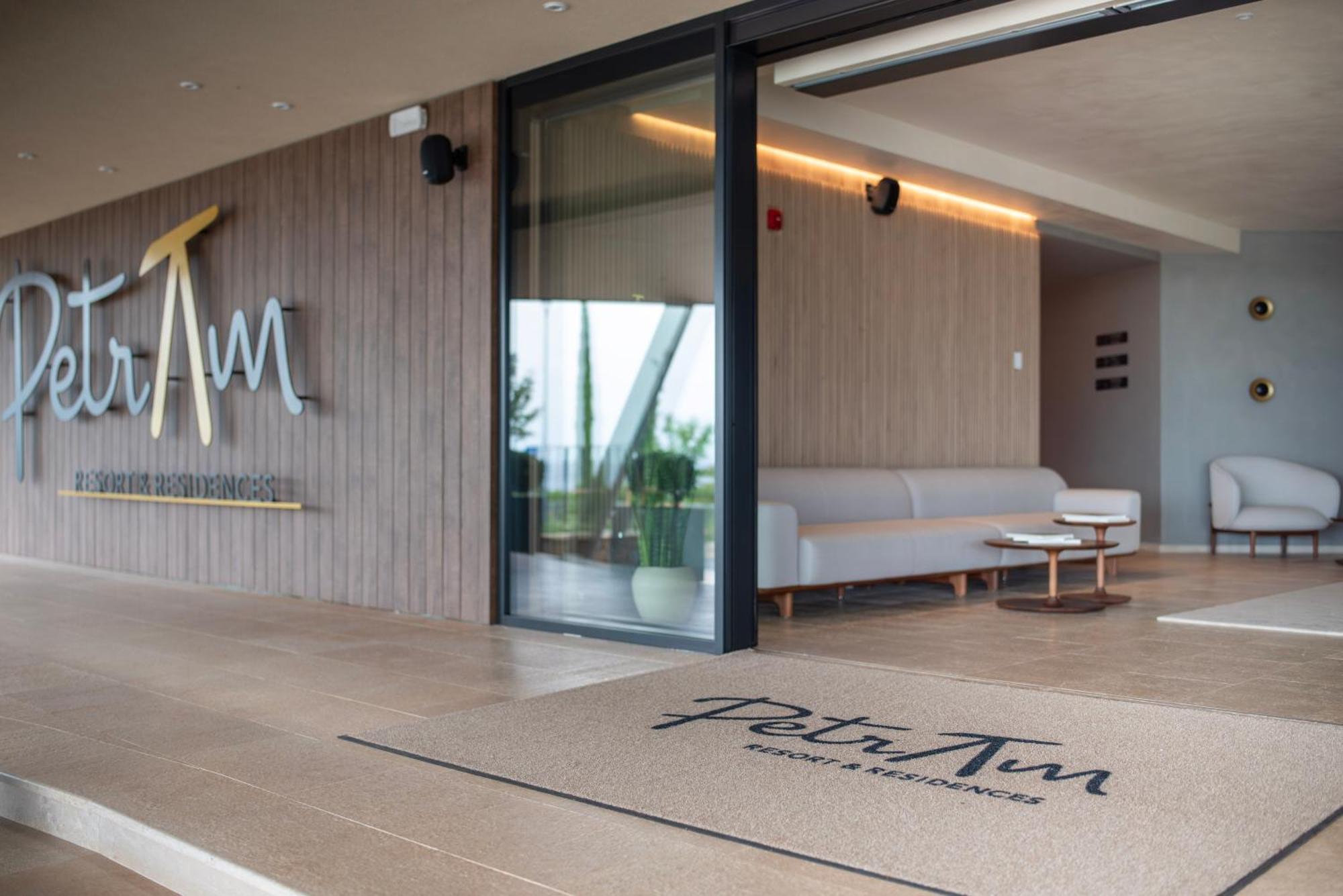 Petram Resort & Residences サヴドリア エクステリア 写真